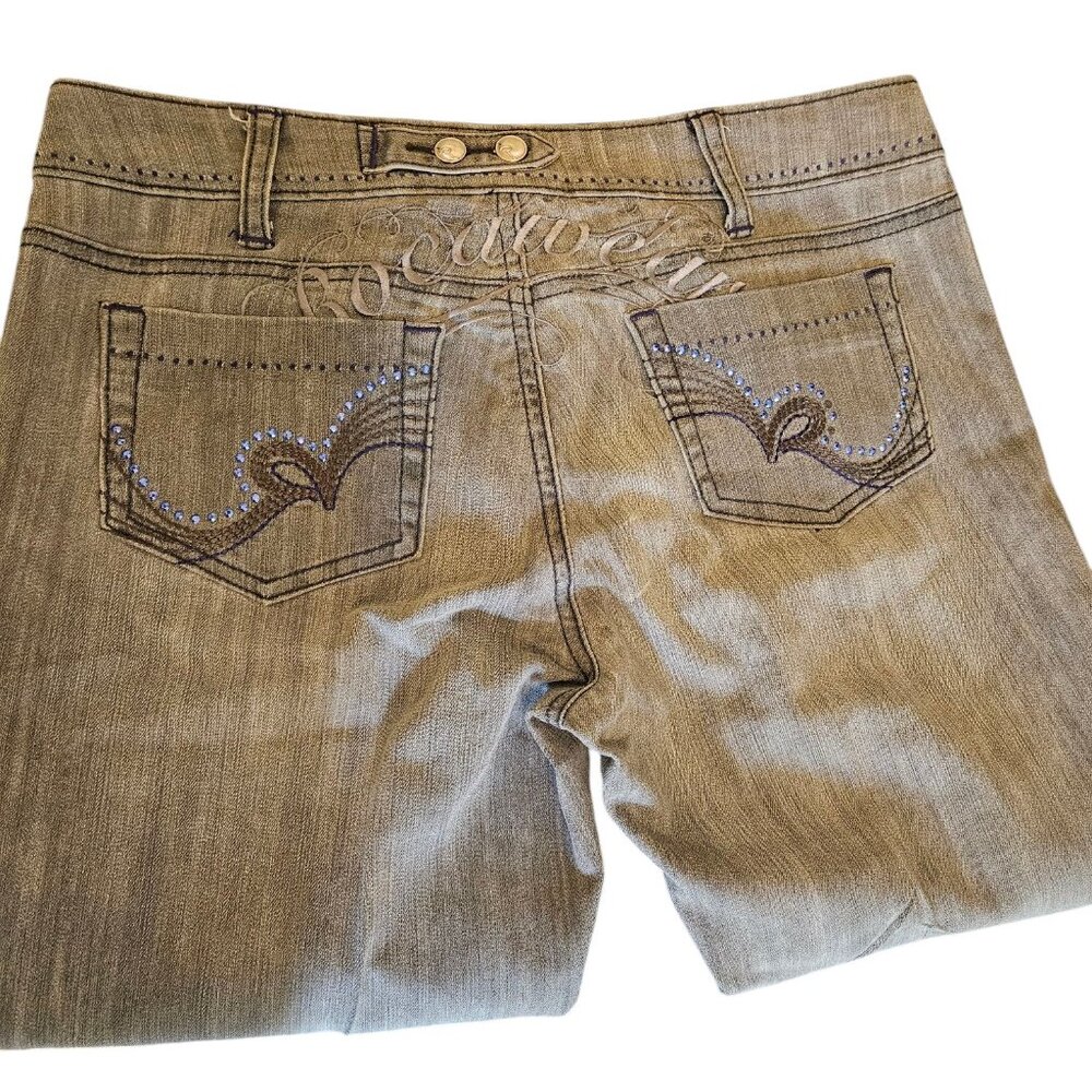 Roca Wear women`s washed our Studded women`s washed our Studded Jeans size 9